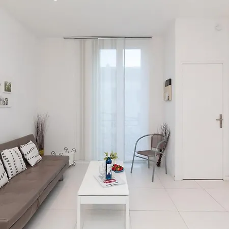 13 Rue De Suffren - Suf3104 - 2p Cannes